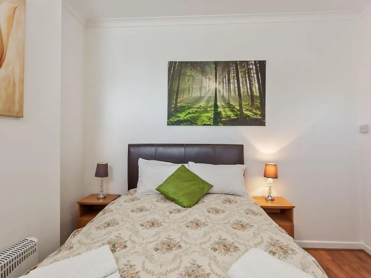 Comfortable Apartment In Blackpool Near Sea