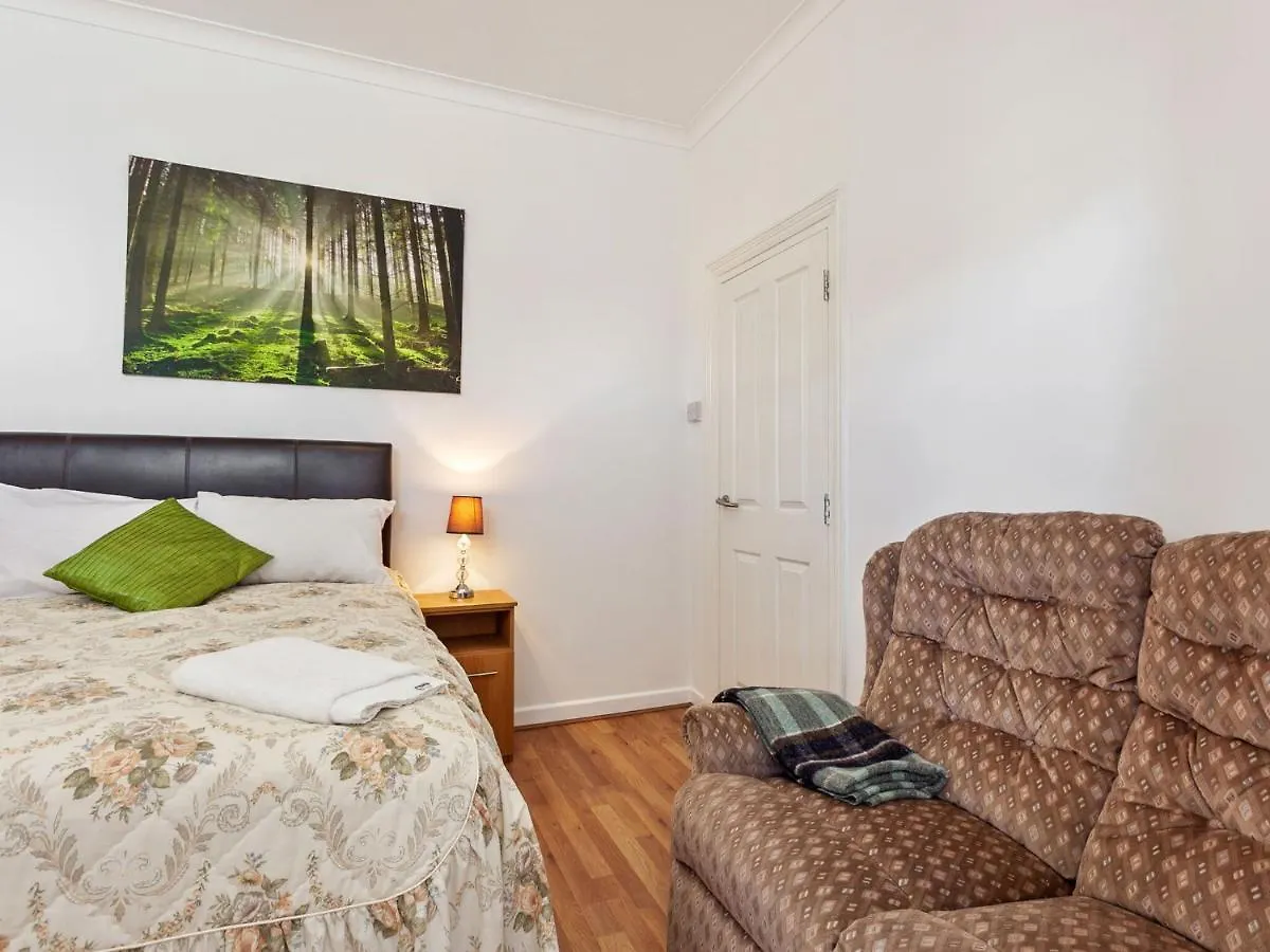 Comfortable Apartment In Blackpool Near Sea