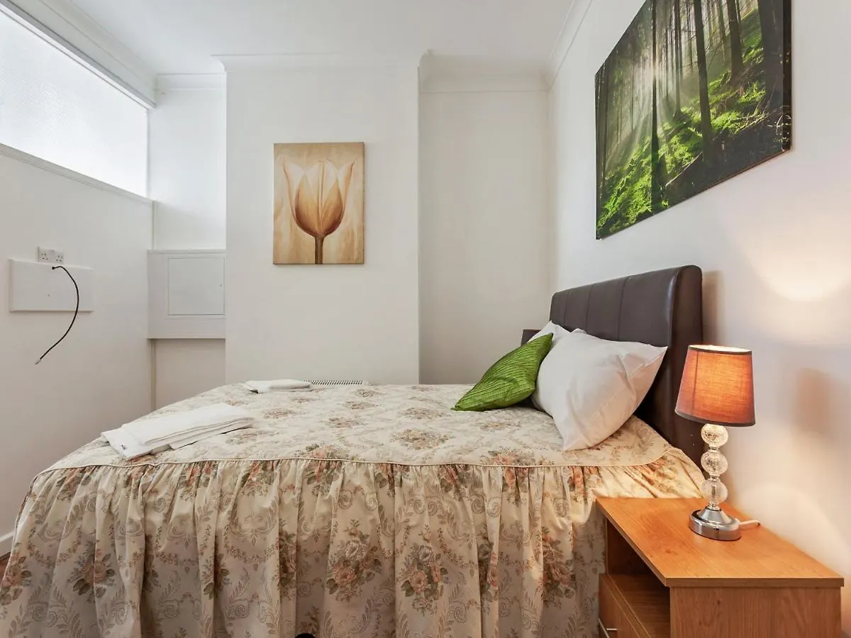 Comfortable Apartment In Blackpool Near Sea